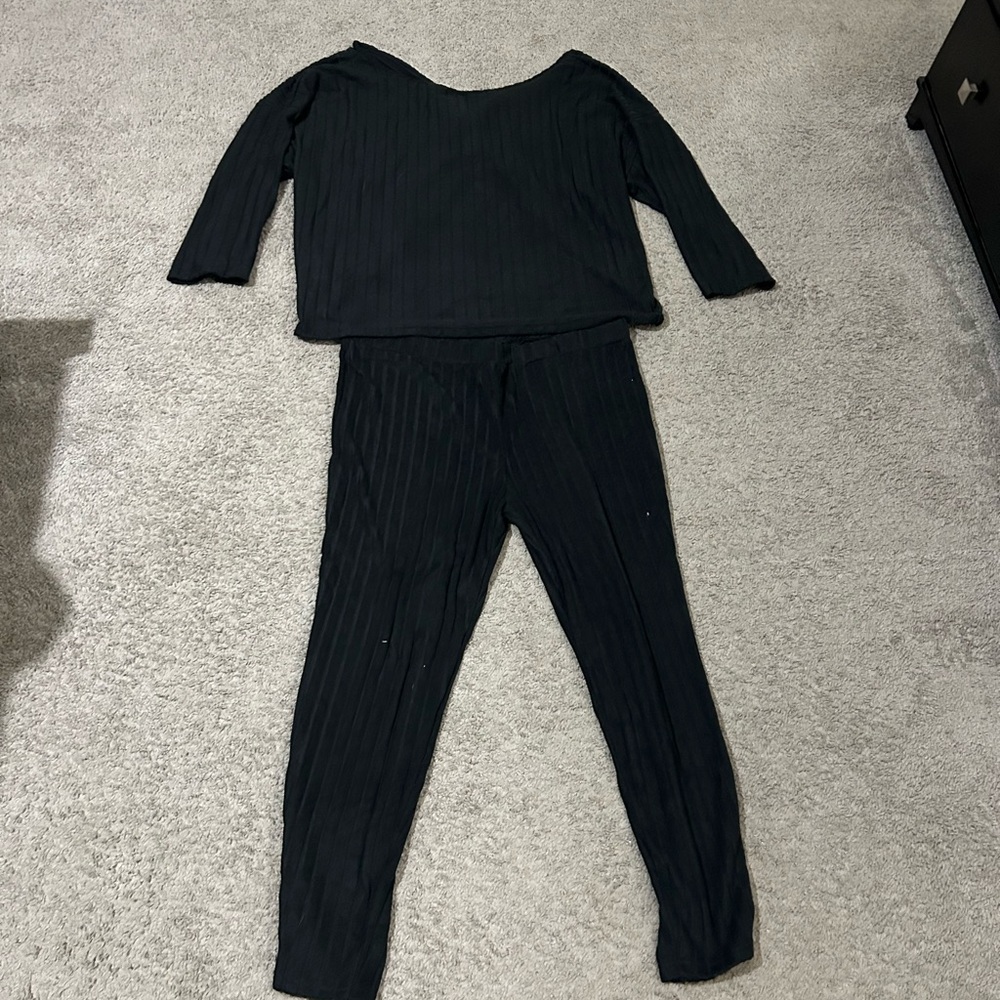 Women’s 2 piece outfit